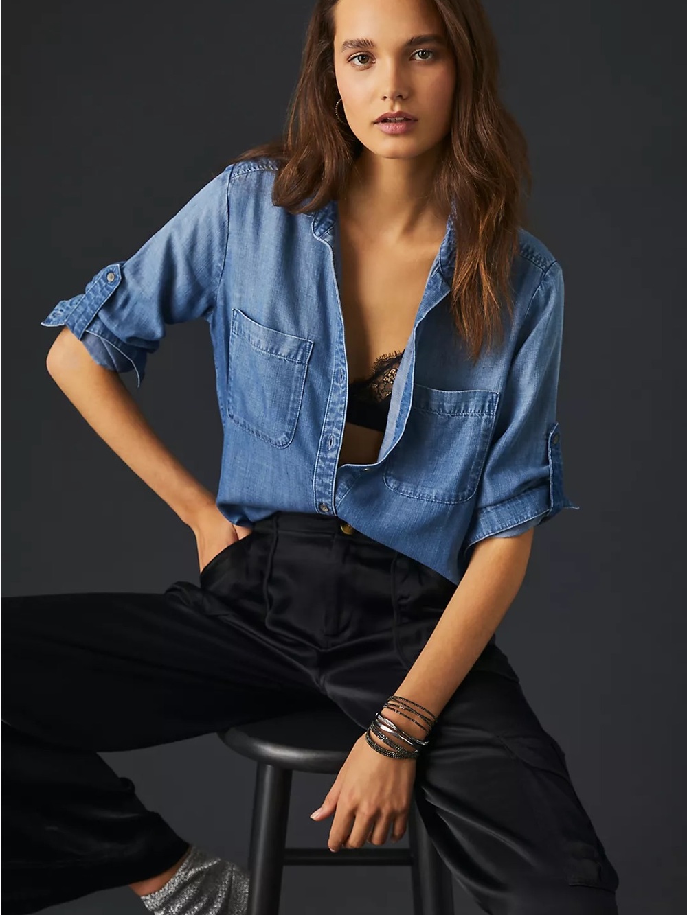 Cloth & Stone Blue Chambray Button Down Shirt Roll Up Sleeves sz Medium